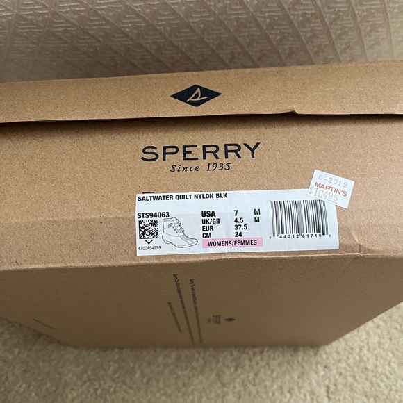 Sperry Women’s Saltwater Waterproof Quilted Duck Boots - Picture 9 of 11